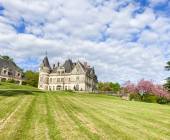 Loire Valley: Walks, Wine & Chateaux