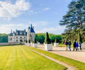 Loire Valley: Walks, Wine & Chateaux