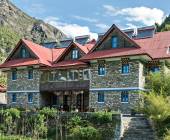 Everest Treks in Comfort