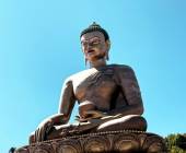 Signature Nepal & Bhutan | Peaks & Prayer Flags