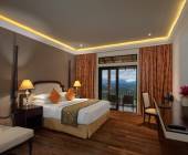 Earl’s Regency Hotel