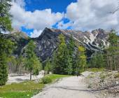 Classic Dolomites Hikes – Premium Adventure