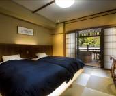 Signature Japan | Through Temples & Time