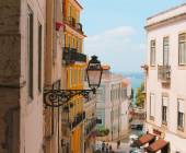 Signature Portugal | Among the Whitewashed Hills