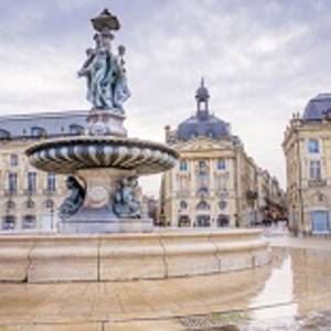 Enchanting Travels France Tours Place de la Bourse is one of the most visited sights in the city of Bordeaux, France. It was built from 1730 to 1775.
