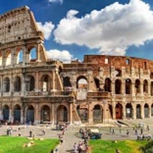 Enchanting Travels Italy Tours Colosseum in Rome, Italy.
