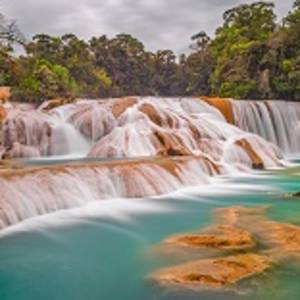 magnificent-cascades-and-waterfalls-of-Agua-Azul-in-the-tropical-rainforest-of-the-Chiapas