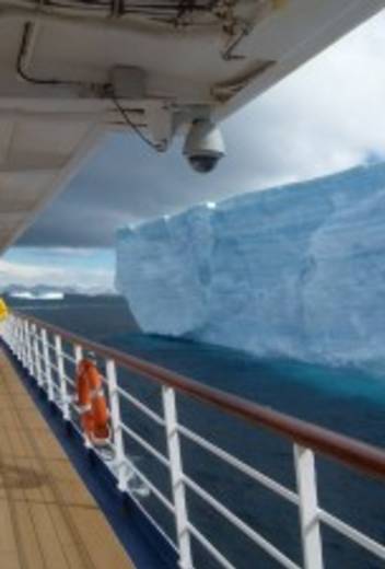 Experience Greenland: Where Should I Visit and Why?