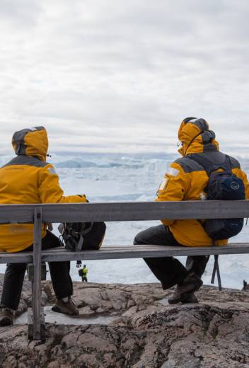 Raise a Glass and Stay Connected: Free Wi-Fi and Alcohol on Our Expedition Cruise Ships