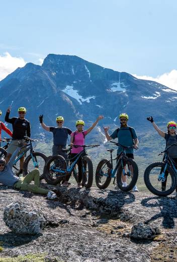 Canadian Arctic Discovery: Where History, Wildlife and Community Converge