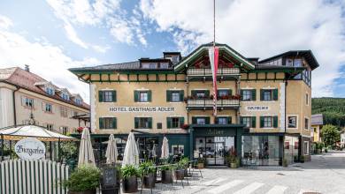 Classic Dolomites Hikes – Premium Adventure