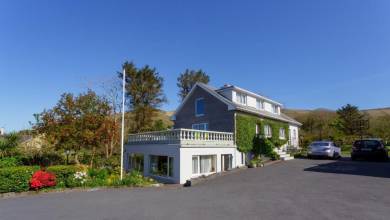 Walking the Kerry Way and Killarney National Park
