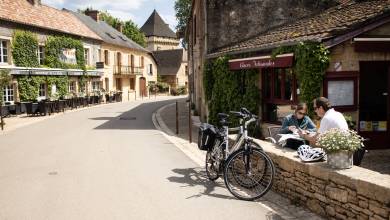Dordogne Valleys and Villages Cycling