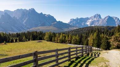 Classic Dolomites Hikes – Premium Adventure