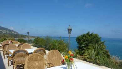 aphrodite_beach_hotel_restaurant_terrace