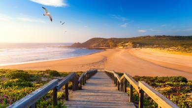 beach-praia-da-amore