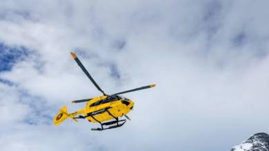 Antarctica by Helicopter: Icebergs, Mountains & Remote Lands