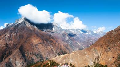 Everest Treks in Comfort