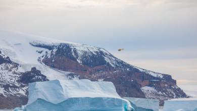 Antarctica by Helicopter: Crossing the Circle and the Peninsula