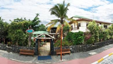 Galapagos Walking Adventure