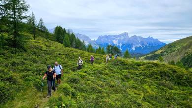 Classic Dolomites Hikes – Premium Adventure