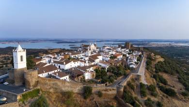 Signature Portugal | Among the Whitewashed Hills