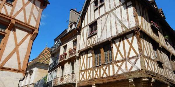 Leboat Bootfahren Dijon Fachwerkhaus
