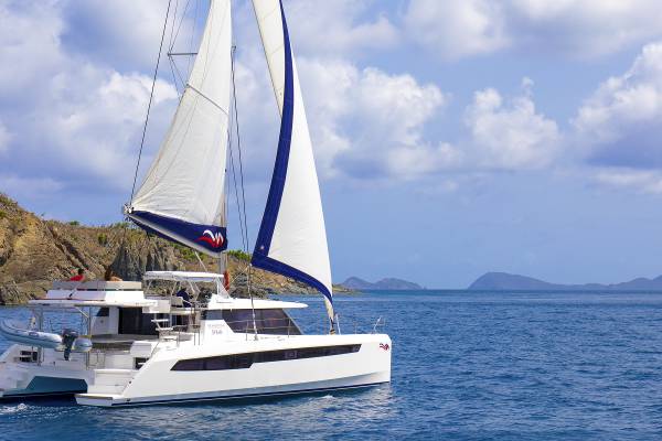 The Moorings 5000