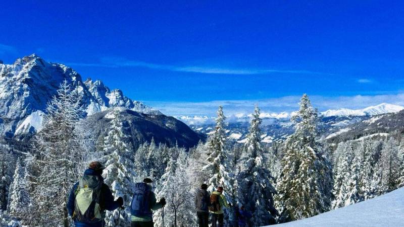 Snowshoeing in the Dolomites – Premium Adventure