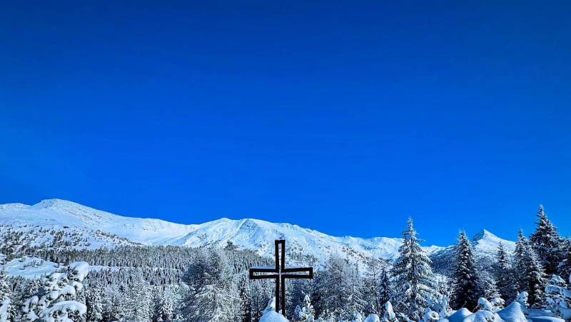 Snowshoeing in the Dolomites – Premium Adventure