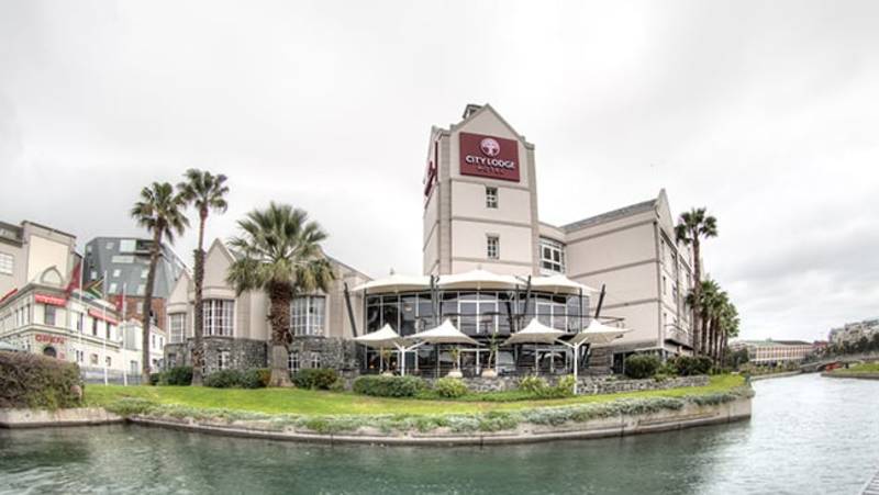 Cape Town to Victoria Falls – Hotel/Lodge