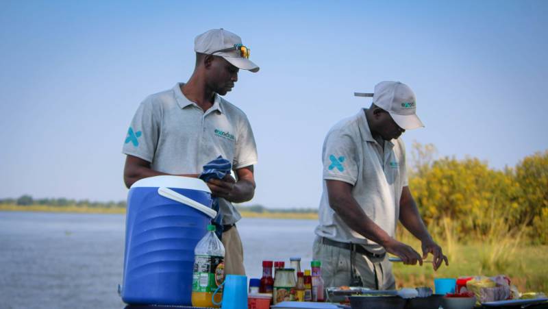 Zambezi Canoe Safari