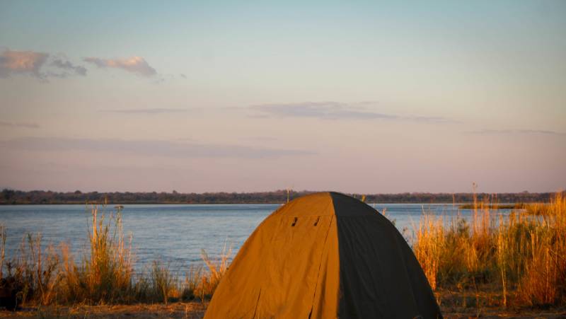 Zambezi Canoe Safari