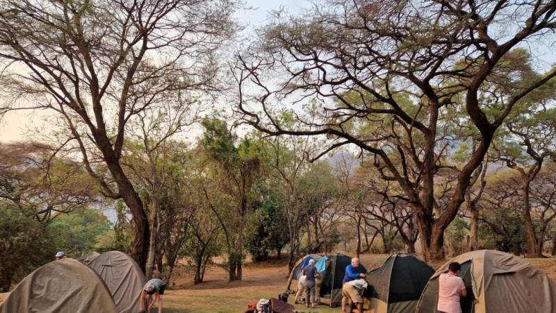 Zambezi Canoe Safari