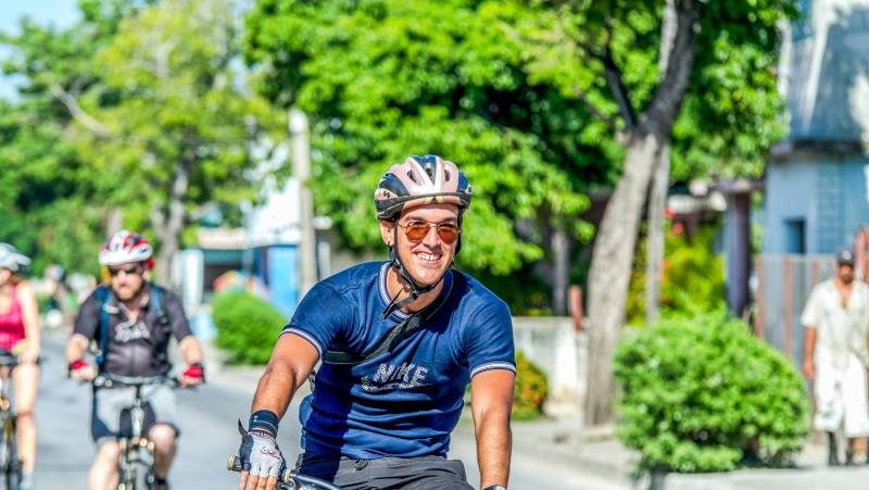 Cycling Cuba