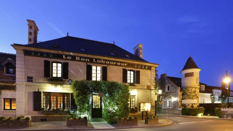 Cycling the Chateaux of the Loire – Upgraded