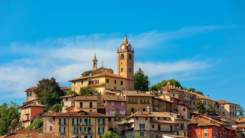 Barolo Gastronomic Cycling by E-Bike