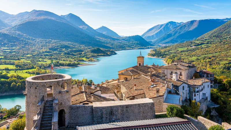 Italian Apennines: Walks & Wildlife