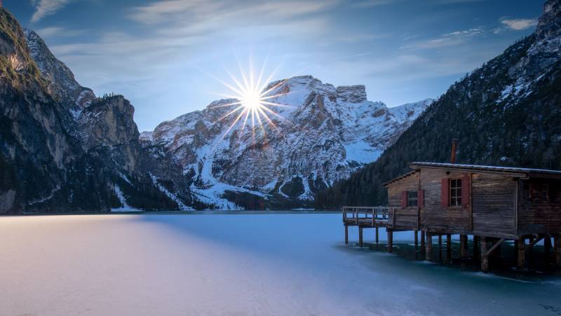 Snowshoeing in the Dolomites – Premium Adventure