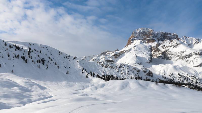 Snowshoeing in the Dolomites – Premium Adventure