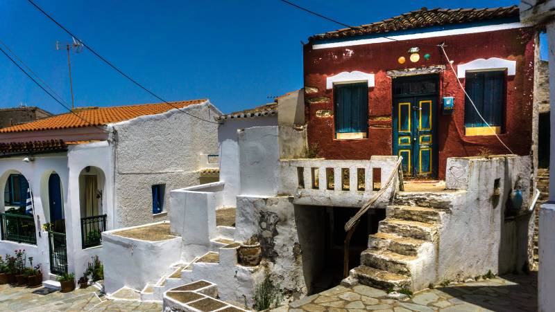 Walking on Kythnos Island – Premium