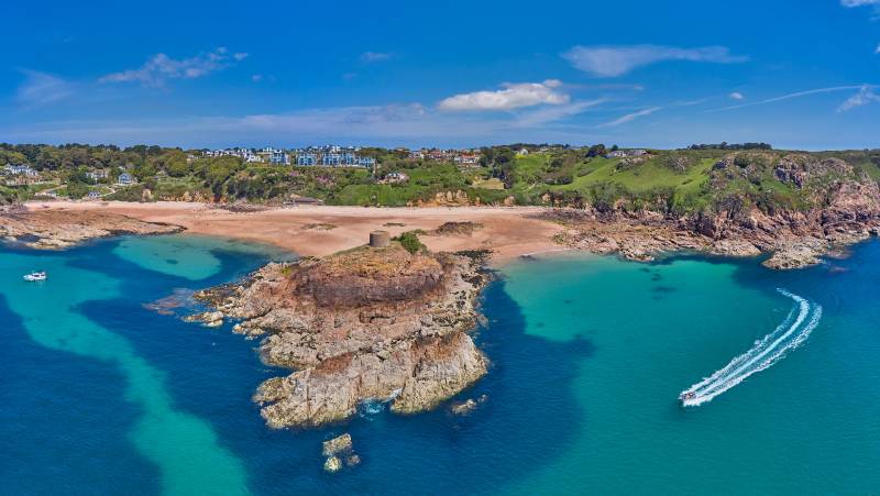 Walking in Jersey, Guernsey and Sark