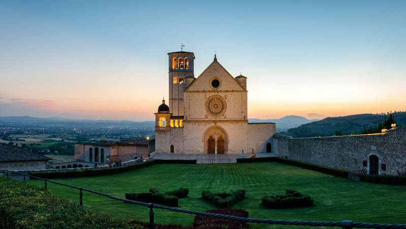 Walking in Rome, Assisi and Umbria – Premium Adventure