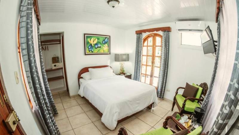 Discover Costa Rica – Coastal Edition