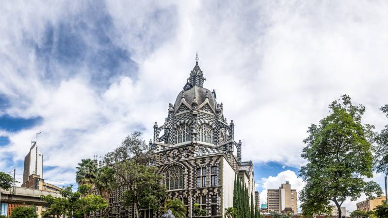 Colombia: Culture, Coffee & Caribbean