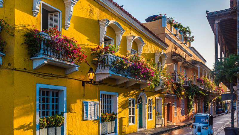 Colombia: Culture, Coffee & Caribbean