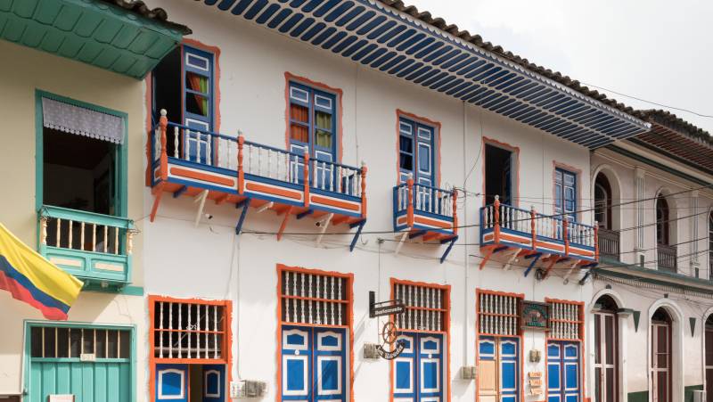 Colombia: Culture, Coffee & Caribbean