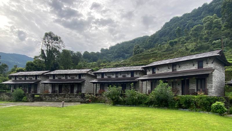 Annapurna to Chitwan: Walks & Wildlife