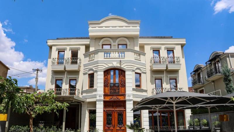 E-bike Across Southern Albania