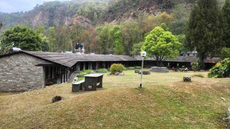 Annapurna to Chitwan: Walks & Wildlife